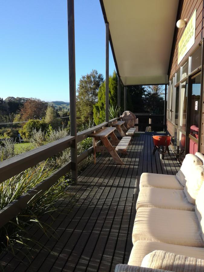 Junohall Backpackers Hostel Waitomo Caves Exterior photo